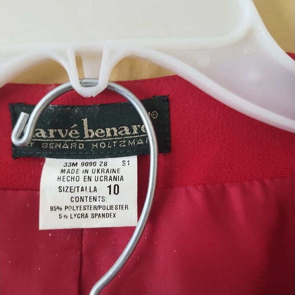 Harve Bernard suit,side button jacket size 10, skirt top zipper split at bottom. - Picture 4 of 6